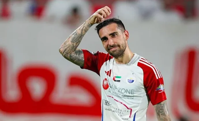 Paco Alcácer, al borde del retiro si no encuentra equipo en España