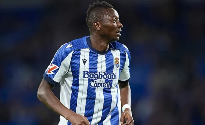 El Valencia cierra el fichaje de Umar Sadiq en propiedad