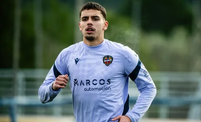 Parte médico oficial de Víctor García y periodo estimado de baja