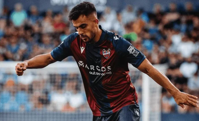 Manu Sánchez se topa con un correcto Pampín