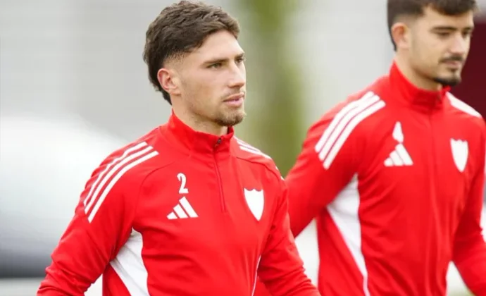 Carmona vuelve al trabajo grupal tras la gestión de cargas de ayer