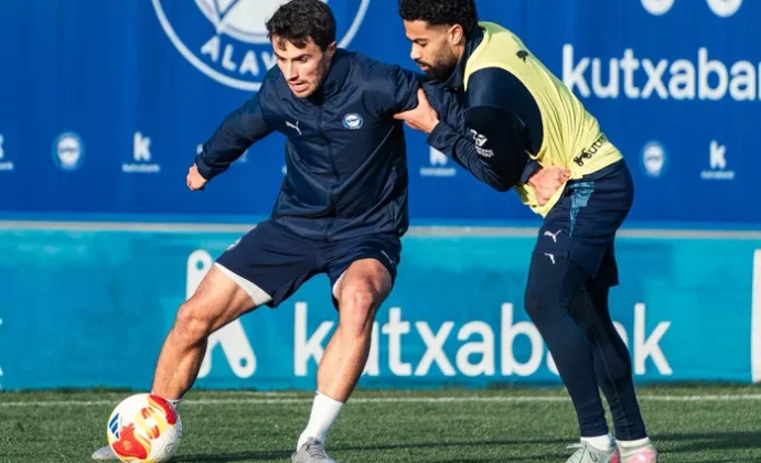 El Alavés comienza a preparar la Copa sin Lucas Boyé