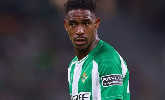 Parte médico oficial de Junior Firpo y periodo estimado de baja