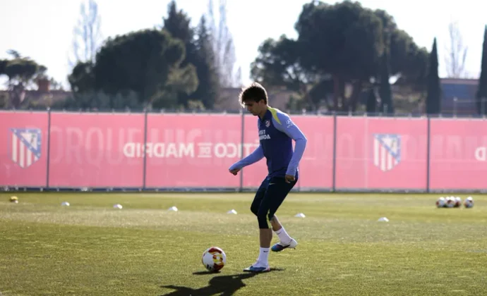 Koke se pierde la Copa por una sobrecarga y Barrios completa la sesión