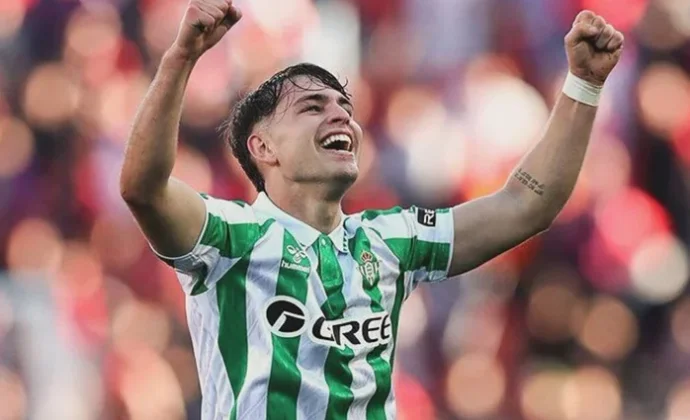 La lesión de Ángel Ortiz se queda en una elongación muscular