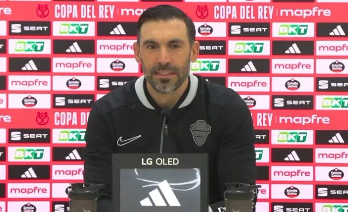 Sarabia habla de Bigas, André Silva, Mendoza, Dituro, la alineación y el Betis