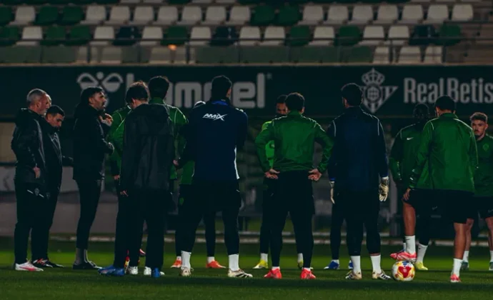 Bigas y André Silva no entrenan y se pierden la Copa