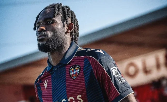 El Levante negocia con el Lens la cancelación de la cesión de Koyalipou