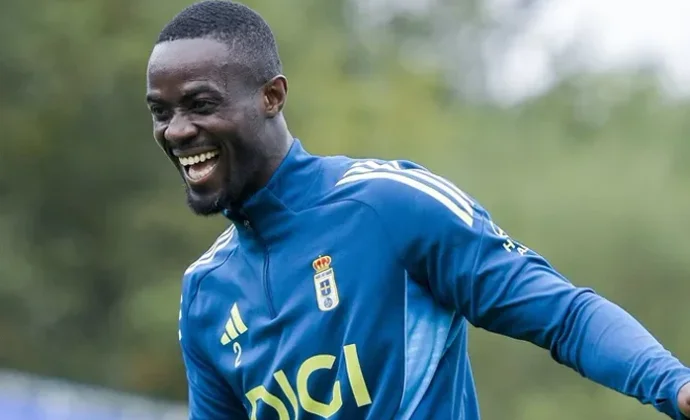 Eric Bailly vuelve al grupo en el entrenamiento del miércoles