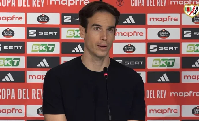 Íñigo Pérez lamenta la eliminación y explica los cambios de Camello y Balliu