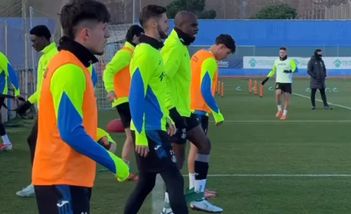 Abqar y Kamara tampoco entrenaron con el grupo este miércoles