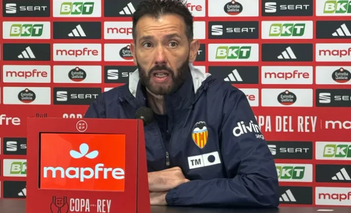 Corberán habla de Sadiq y Ramazani, explica el cambio de Tàrrega por Copete y pide un central