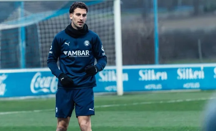 El Alavés vuelve al trabajo con Boyé y Toni Martínez entre algodones