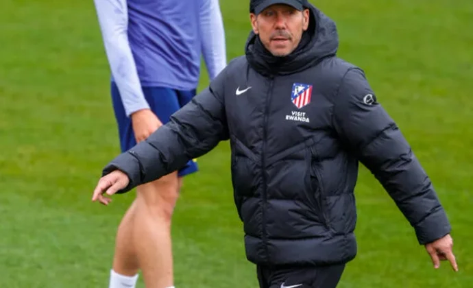 Simeone ensaya once sin Baena, Julián, Koke ni Pubill