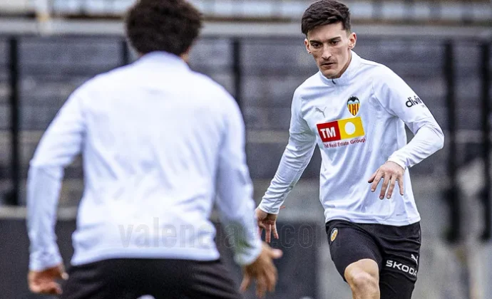 Hugo Duro vuelve al grupo y Raba será baja en el Coliseum