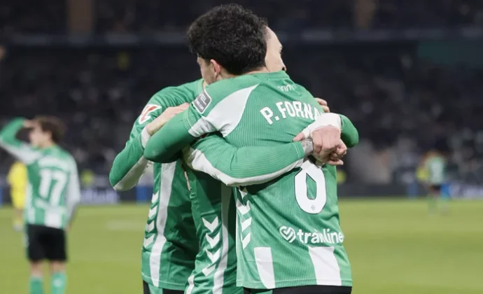 El Betis baja de la nube al submarino