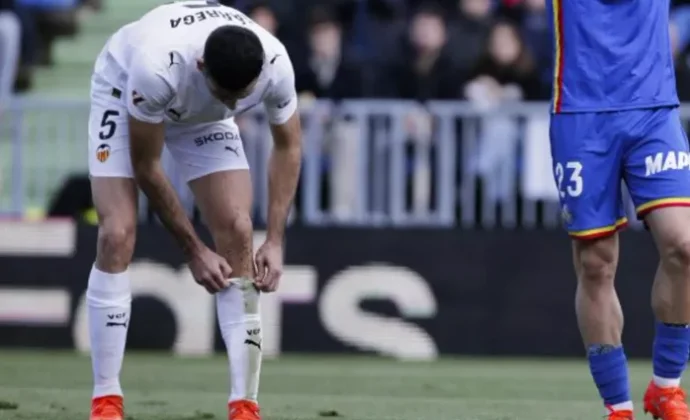 Parte médico de César Tàrrega y periodo estimado de baja