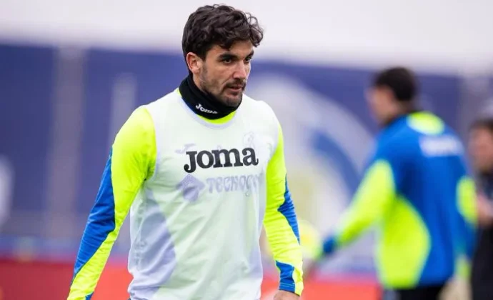 El Getafe se entrena pendiente de Femenía, Kamara y Abqar