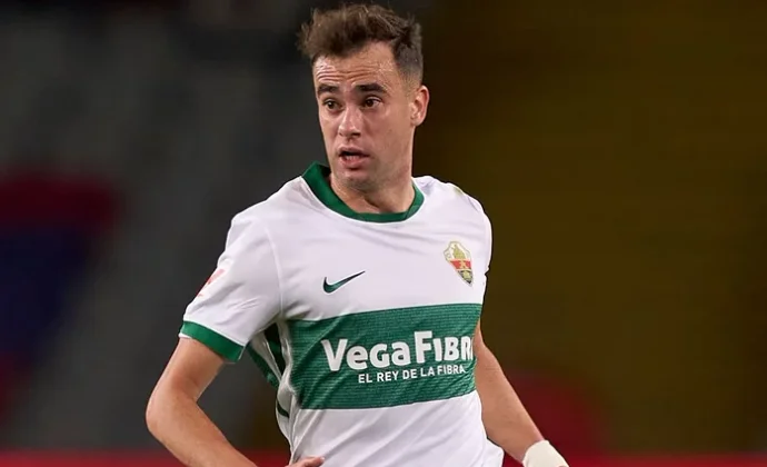 Ávaro Núñez, entre el pubis, una oferta del Celta y una cláusula de renovación automática