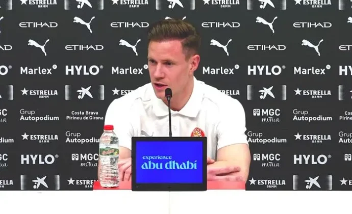 Ter Stegen habla en su presentación con el Girona de Joan Garcia y Paulo Gazzaniga 