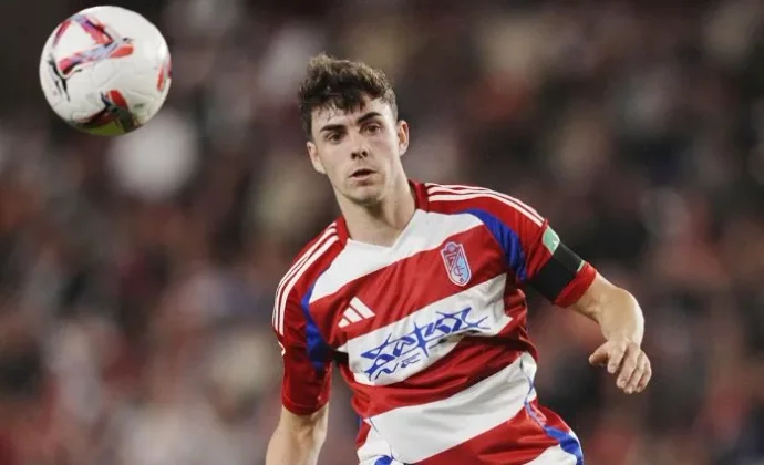 El Real Oviedo cierra el fichaje de Pablo Sáenz para la próxima temporada