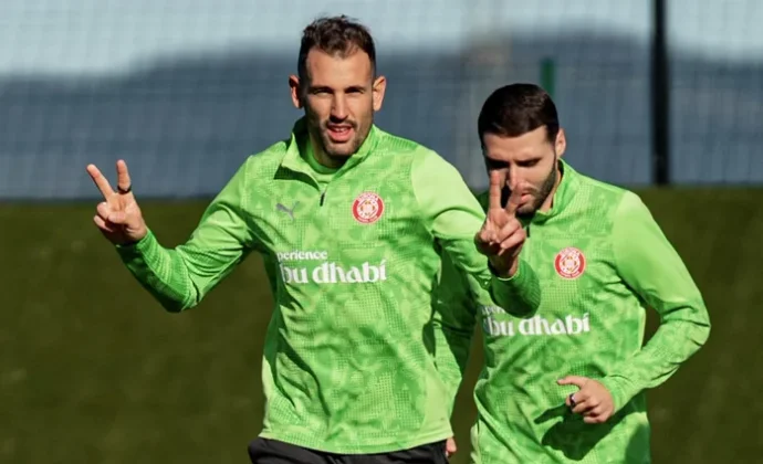 Stuani y Abel Ruiz reaparecen sobre el césped