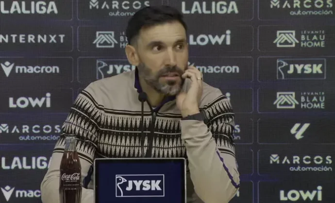 Sarabia analiza la derrota y habla del gol de Adam Boayar y la actuación de Álex Sánchez