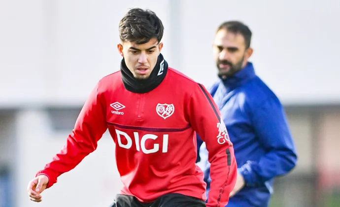 El Rayo retoma los entrenamientos sin Unai López, Balliu ni Ratiu