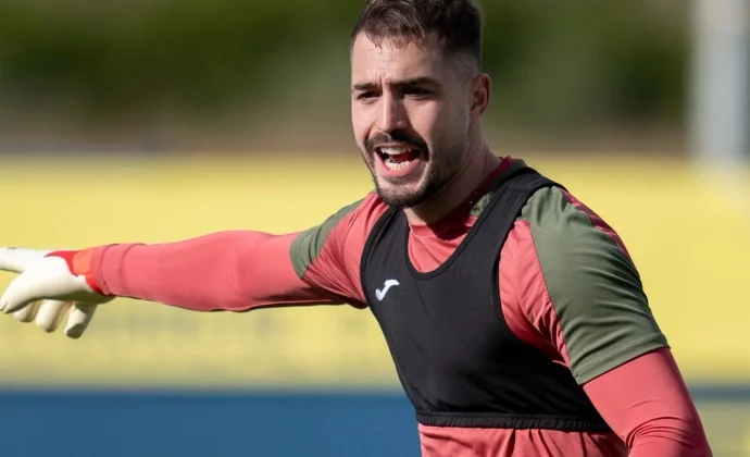 El Villarreal prepara su despedida de la Champions con cuatro bajas