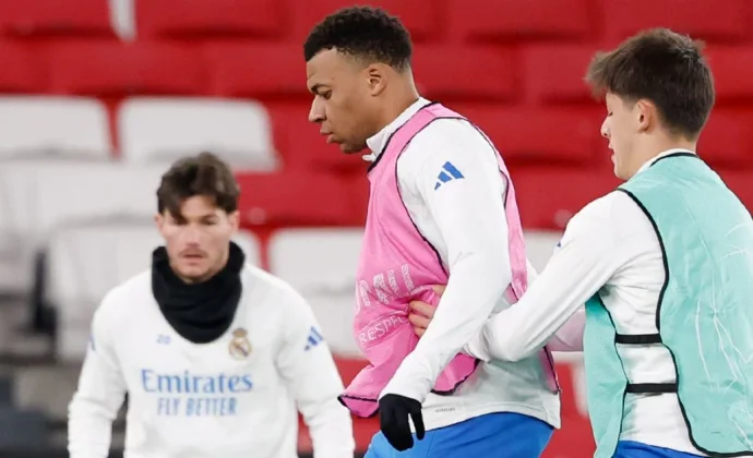 Mbappé y Carreras se entrenan con el grupo en la sesión de Lisboa