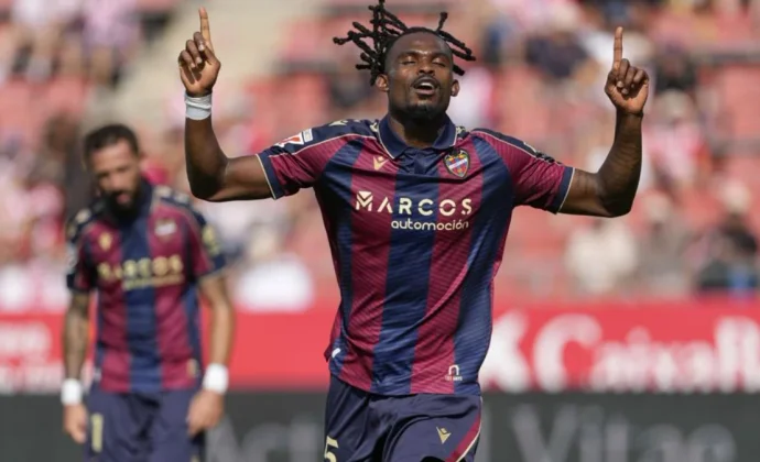 Koyalipou cierra su fichaje por el Angers