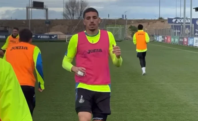 Abdel Abqar, la gran novedad del entrenamiento de este jueves