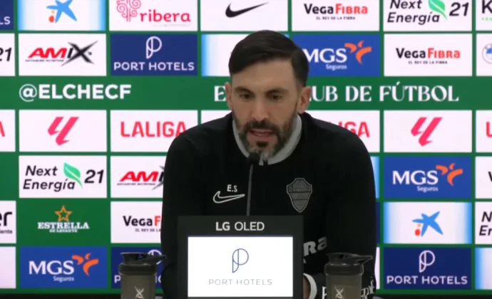 Sarabia habla de Diaby, Núñez, Rafa Mir, Josan, Febas, Cepeda y el Barça en un largometraje