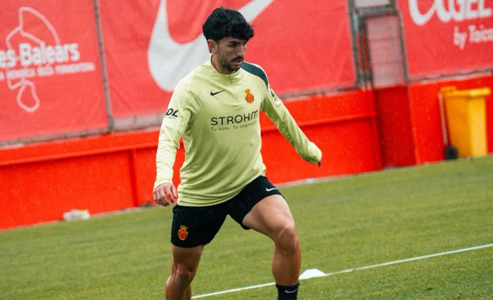 El Mallorca avanza este sábado sin recuperar a Raíllo, Kumbulla y Lato