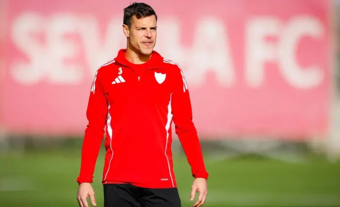 Azpilicueta y Nianzou regresan a la dinámica grupal este sábado