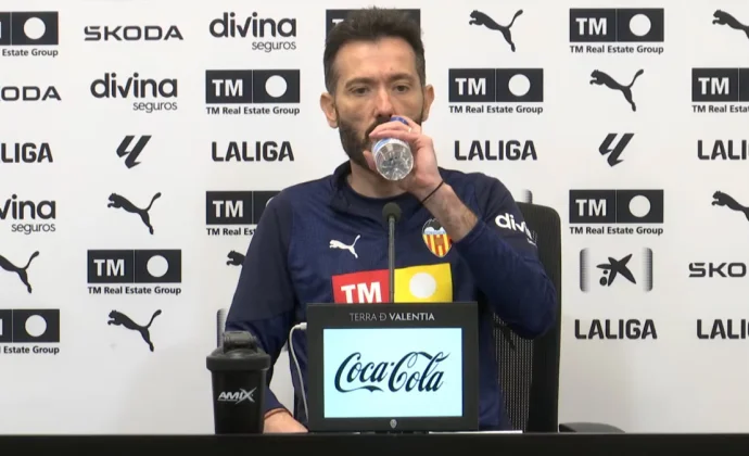 Corberán, sobre Guido, Foulquier, Copete, Tàrrega, el mercado, las rotaciones y el Betis