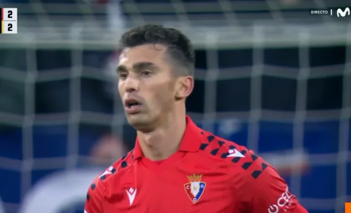 Lucas Torró cumplirá ciclo de amonestaciones en Vigo