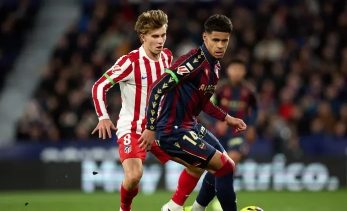 El Atlético se cae a trozos en el Ciutat