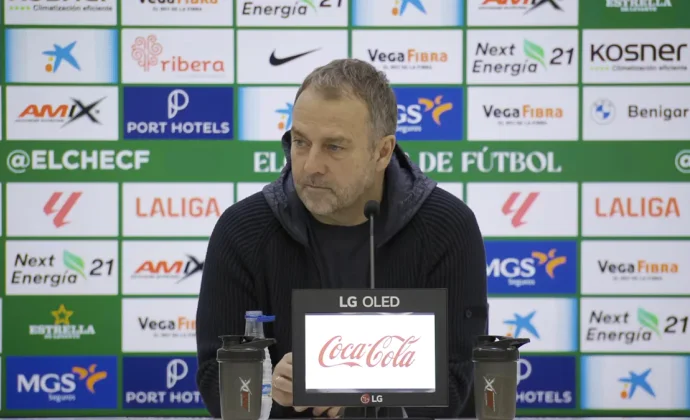 Flick analiza el triunfo y habla de Yamal, De Jong, Raphinha, Koundé, Olmo y Fermín