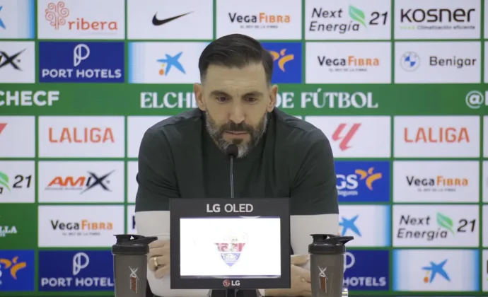 Sarabia analiza la derrota, lamenta las bajas y habla de Mendoza, Villar, Cepeda, Rafa Mir, Bigas y el mercado