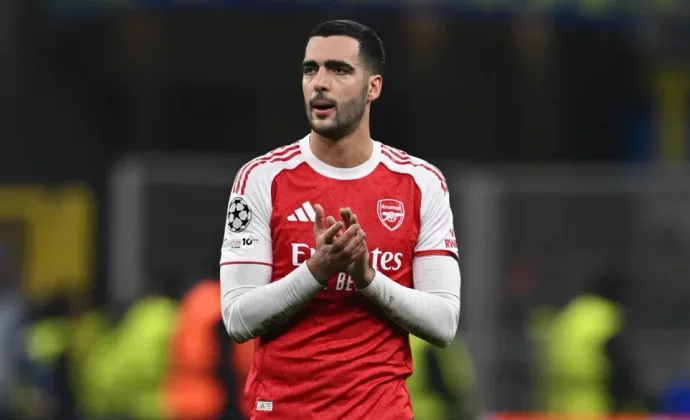 Mikel Merino pasará por quirófano y es duda para el Mundial