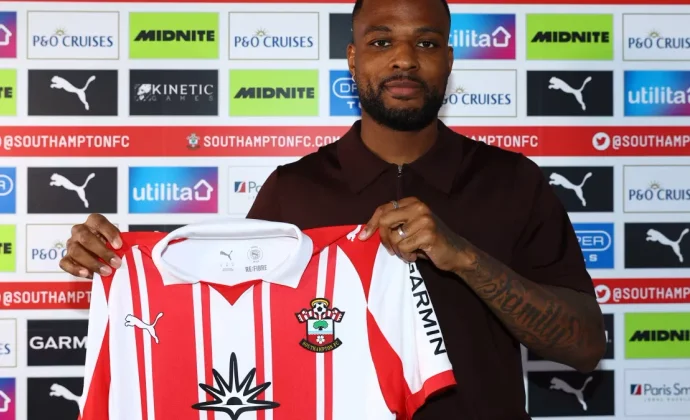 Cyle Larin pone fin a su etapa en Feyenoord y el Mallorca lo cede al Southampton