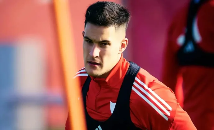 Castrín tiene un pequeño problema muscular que le deja fuera contra el Girona