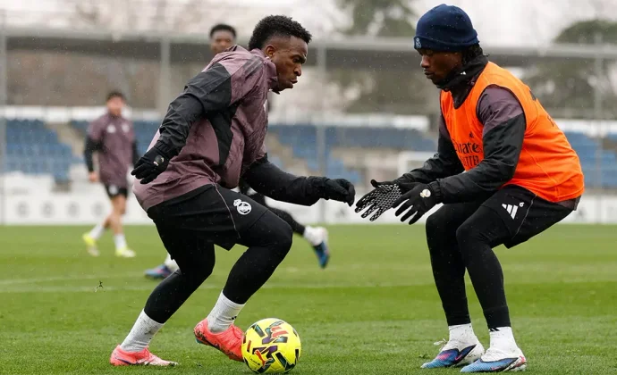 Rodrygo sigue sin entrenar y se convierte en duda para Mestalla
