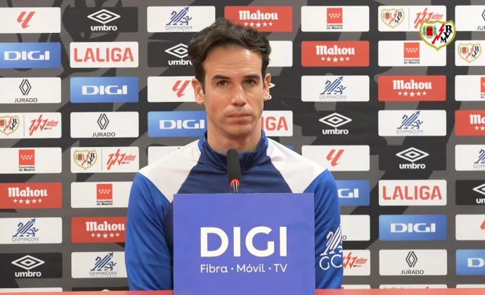 Íñigo Pérez da de alta a Unai López y habla de Pathé Ciss y el partido contra el Real Oviedo