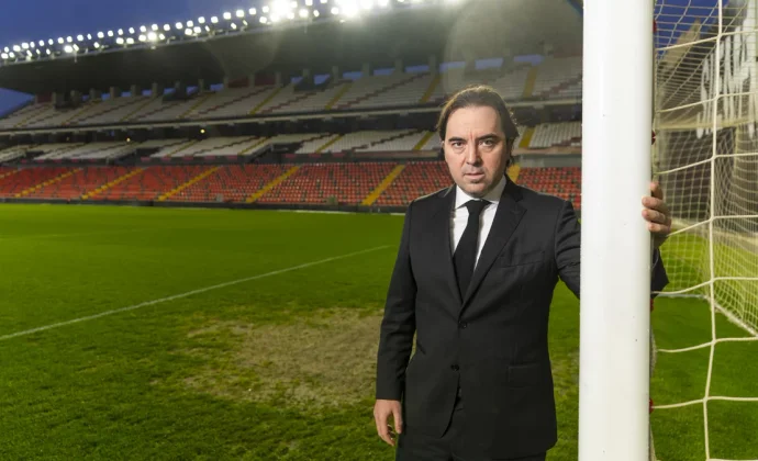 LaLiga suspende el Rayo - Real Oviedo por el estado del césped