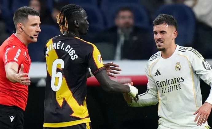 Los sancionados Pathé Ciss y Pep Chavarría, un efecto colateral que distorsionaría la competición