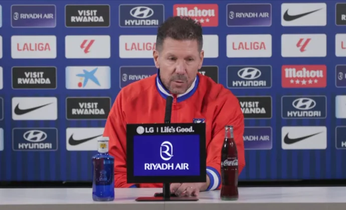 Simeone, sobre las bajas, Lookman, los delanteros del equipo y el Betis
