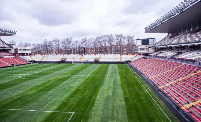 La RFEF deniega al Real Oviedo la victoria administrativa tras el aplazamiento en Vallecas