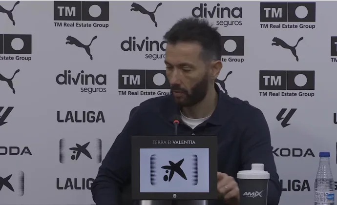 Corberán analiza la derrota y la crisis del equipo y explica el cambio de Beltrán